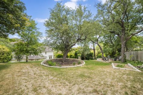 1702 Crested Butte Drive Austin TX 78746