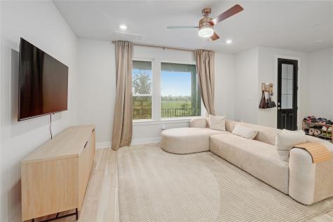 207 Flowers Avenue Hutto TX 78634