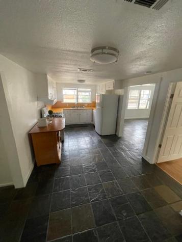 1105 1/2 Tillery Street Austin TX 78702