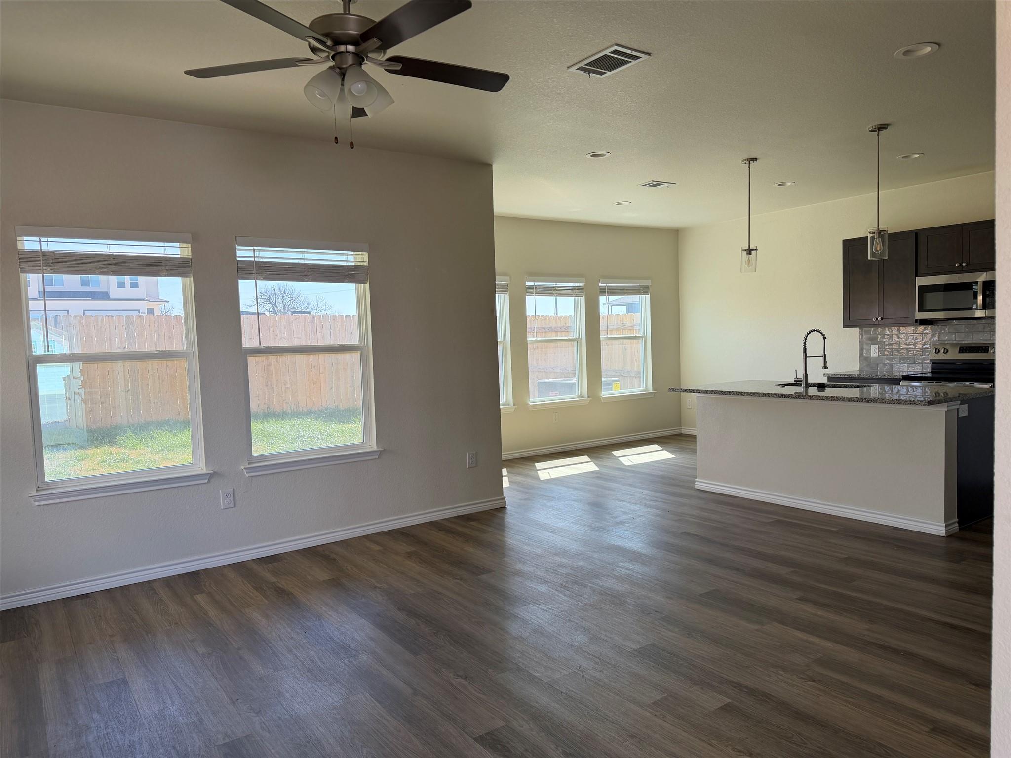 510 Whirlaway Drive Jarrell TX 76537