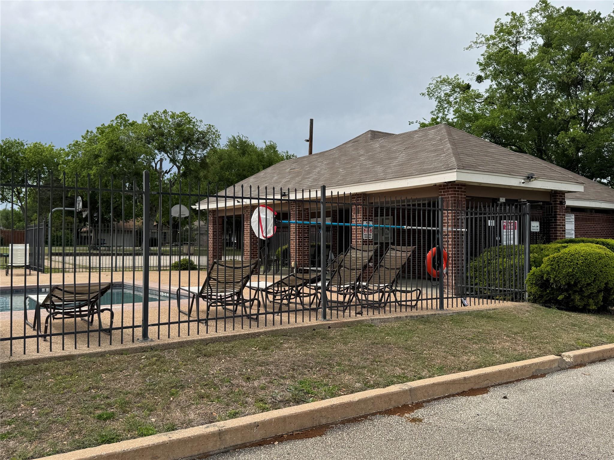 1800 Twisted Oak Drive Leander TX 78641