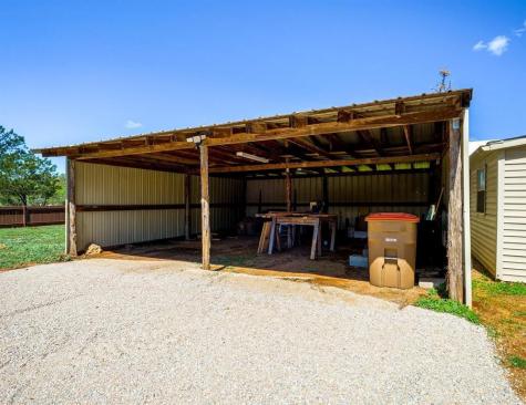 103 N Avenue Q Avenue Johnson City TX 78636