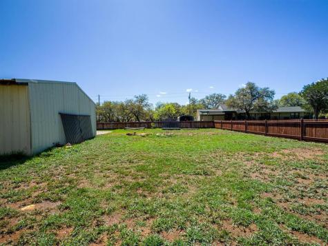 103 N Avenue Q Avenue Johnson City TX 78636