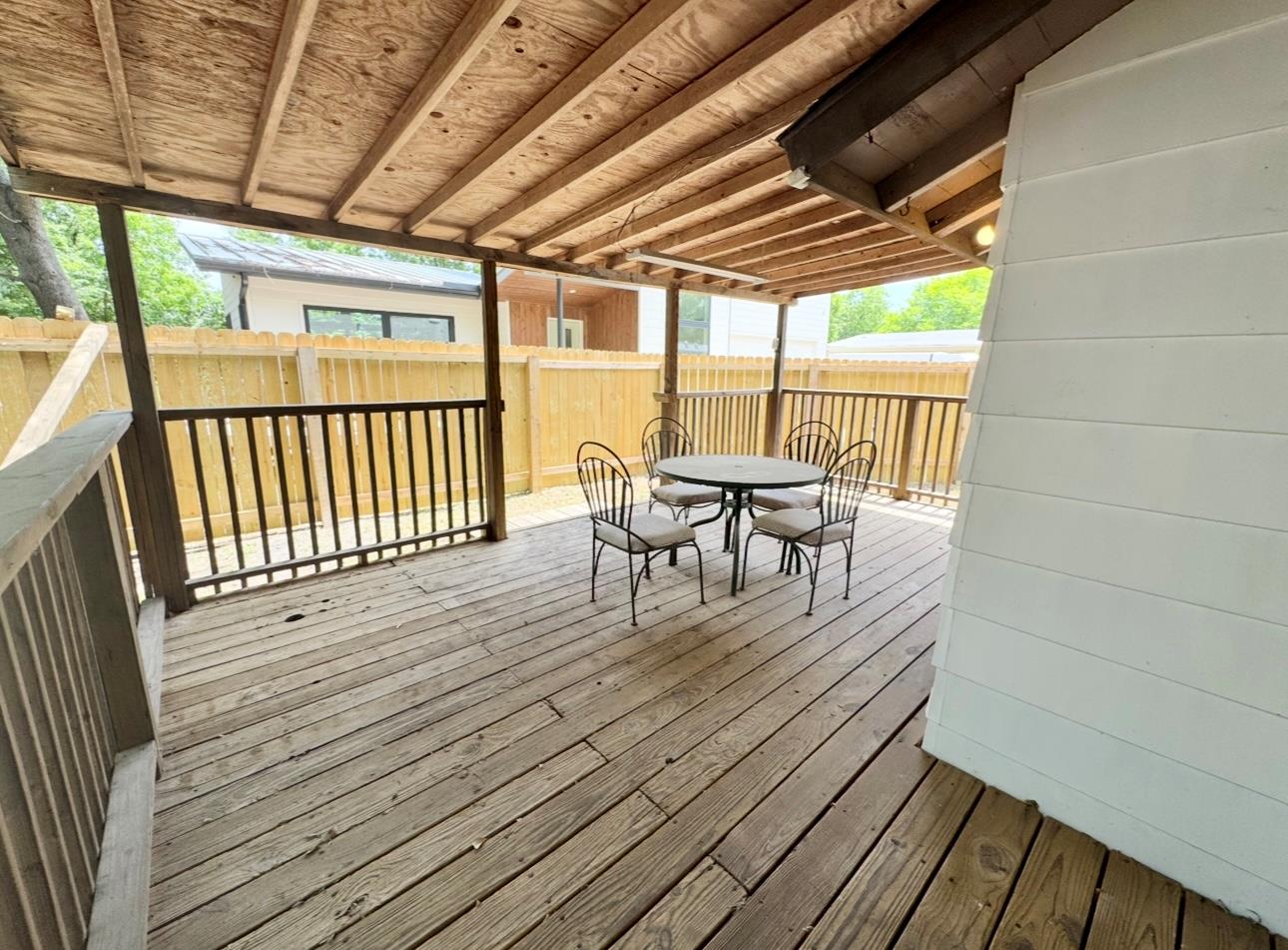 406 Swanee Drive Austin TX 78752