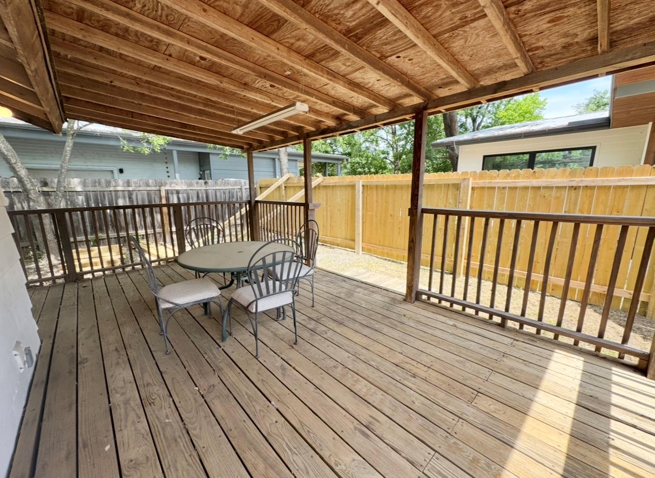 406 Swanee Drive Austin TX 78752