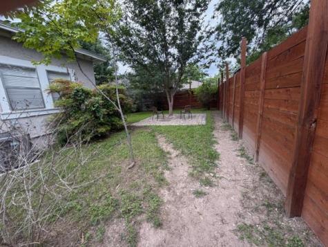 1406 Houston Street Austin TX 78756