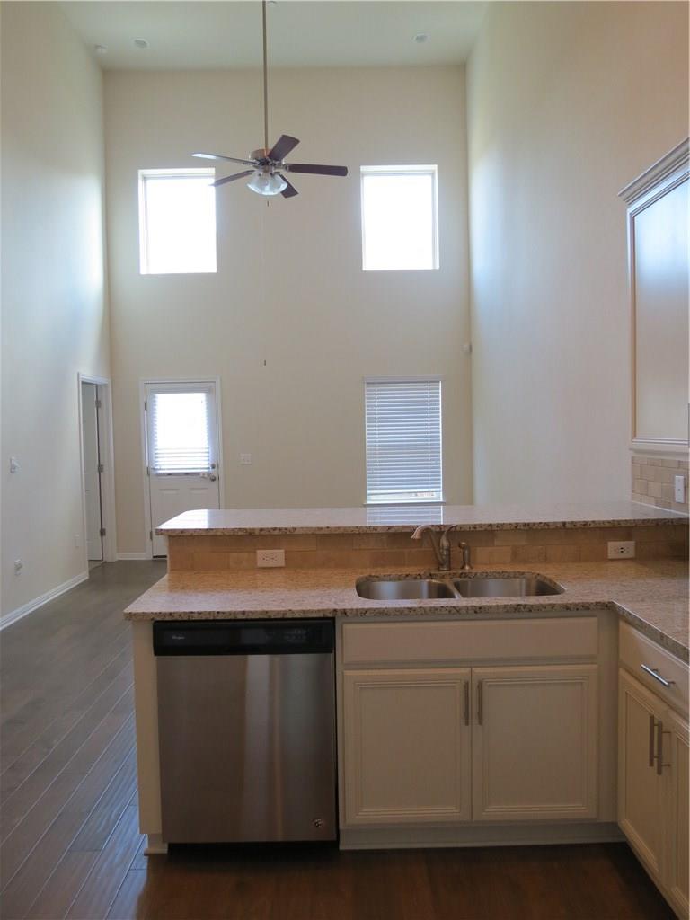 2304 S Lakeline Boulevard Cedar Park TX 78613