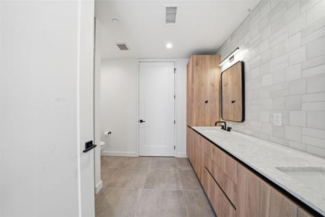 84 East Avenue Austin TX 78701