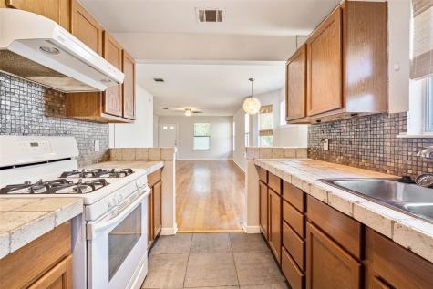 1502 Garden Street Austin TX 78702