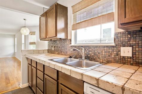 1502 Garden Street Austin TX 78702