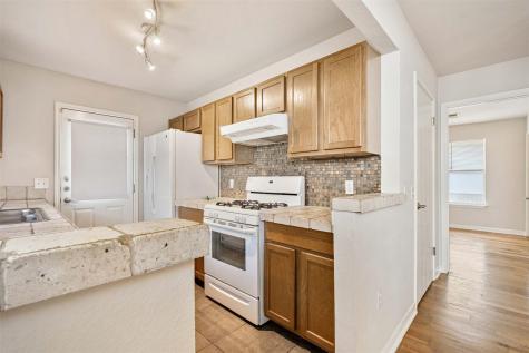1502 Garden Street Austin TX 78702