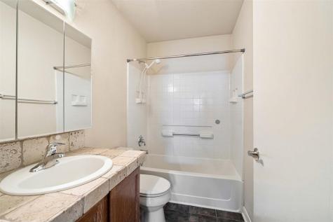 1502 Garden Street Austin TX 78702