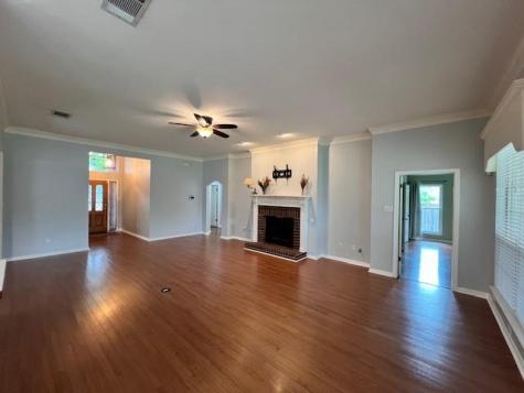 1239 Rocky Creek Drive Pflugerville TX 78660