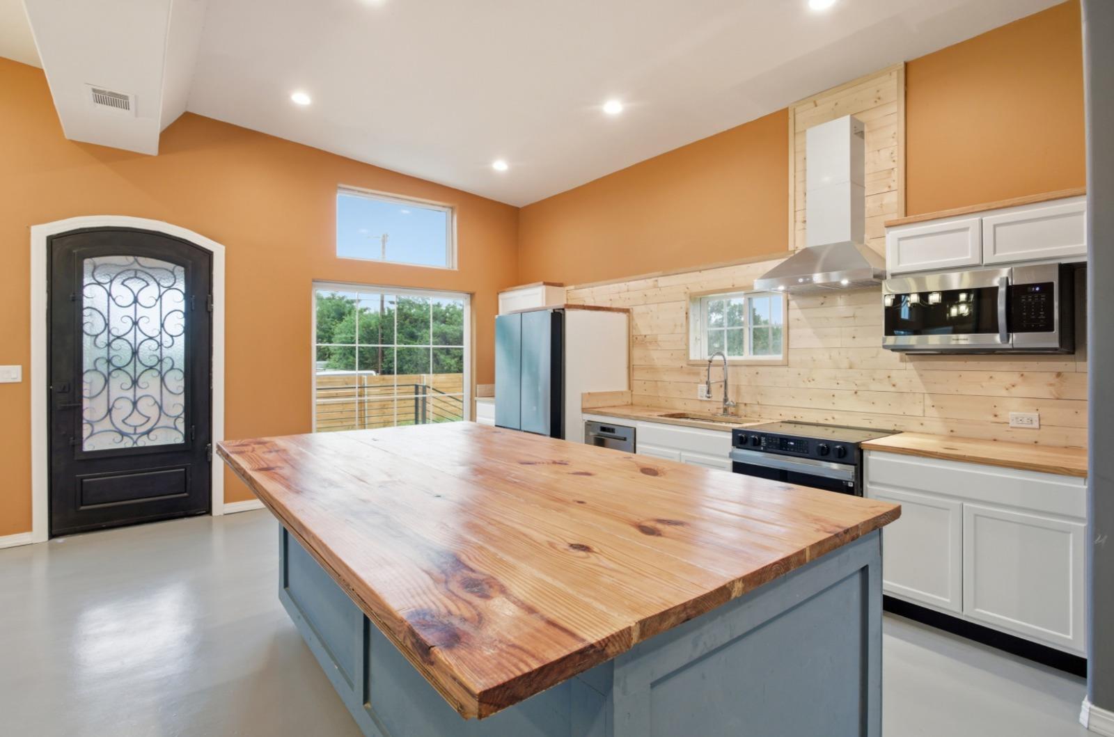 17621 Stacey Lane Lago Vista TX 78645