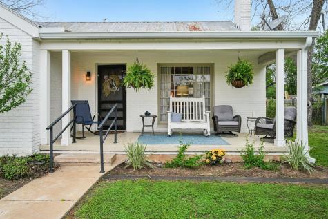 801 Bishop Street Smithville TX 78957