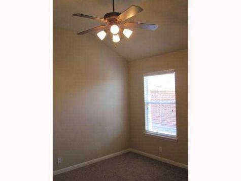 728 Abbeyglen Castle Drive Pflugerville TX 78660