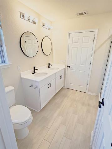 6724 Ellsworth Walk Austin TX 78724