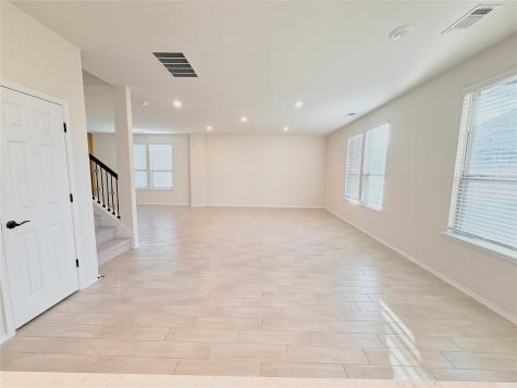 6724 Ellsworth Walk Austin TX 78724