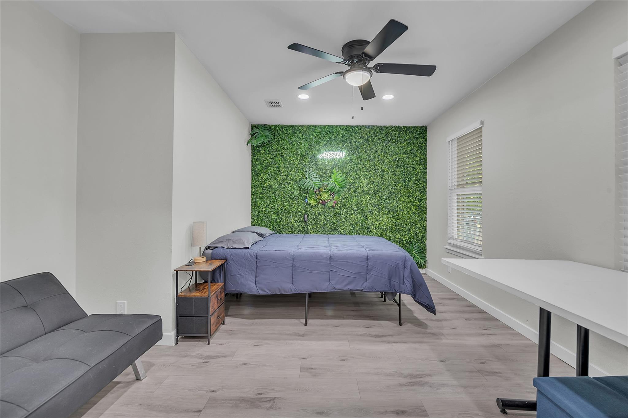 3400 Laguna Drive Austin TX 78741