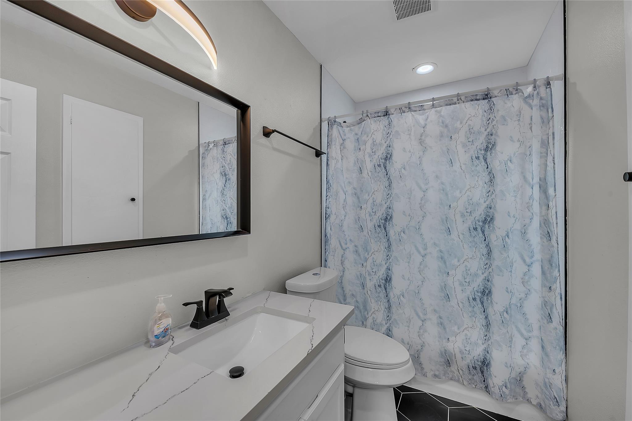 3400 Laguna Drive Austin TX 78741