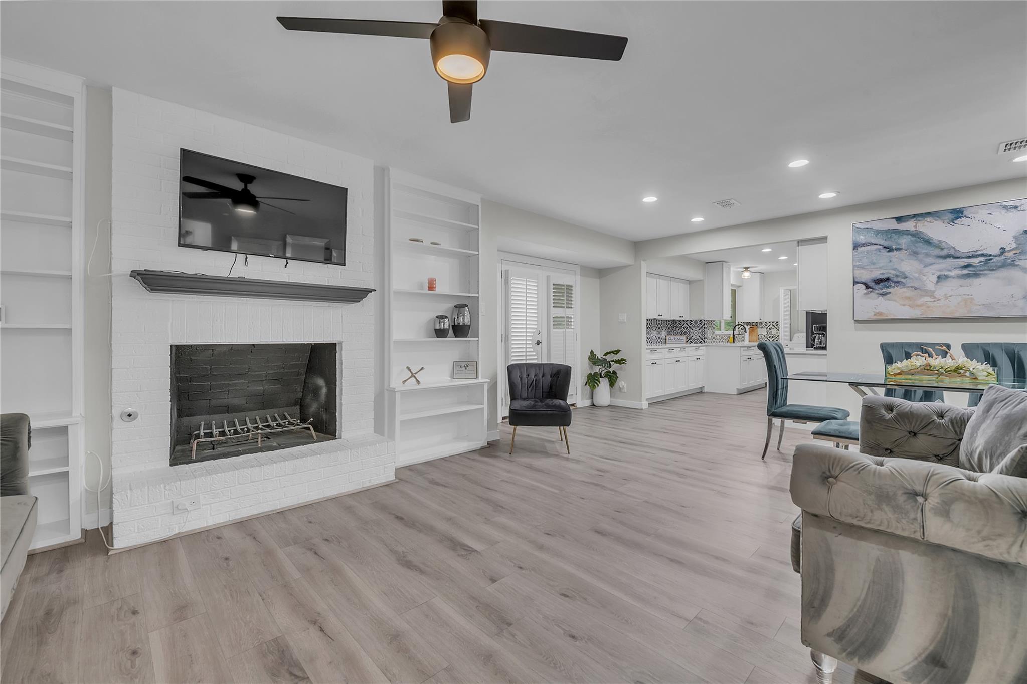 3400 Laguna Drive Austin TX 78741