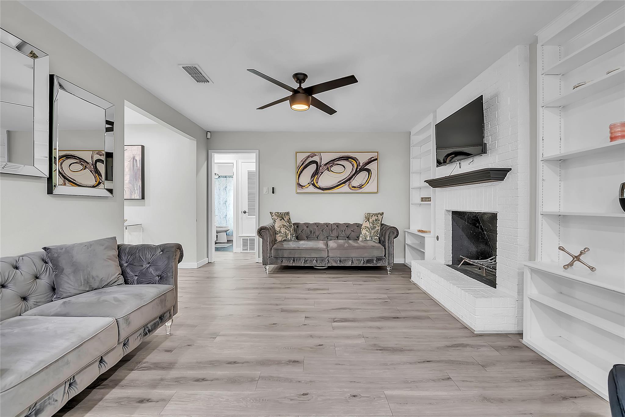 3400 Laguna Drive Austin TX 78741