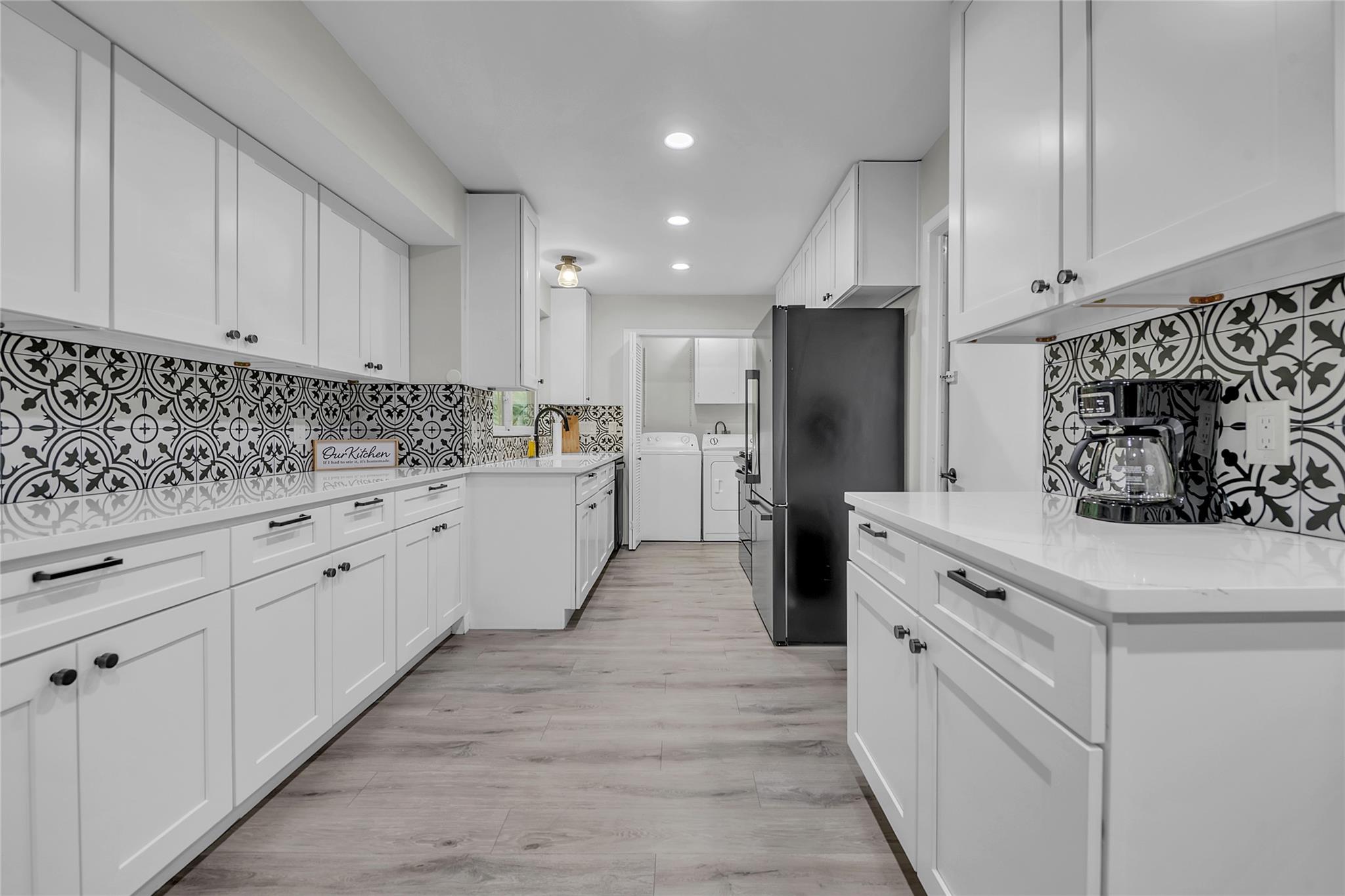 3400 Laguna Drive Austin TX 78741