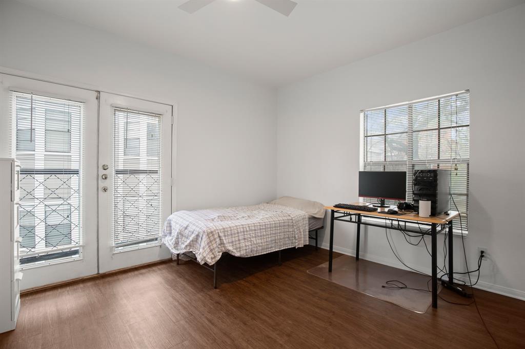 914 W 22nd 1/2 Street Austin TX 78705