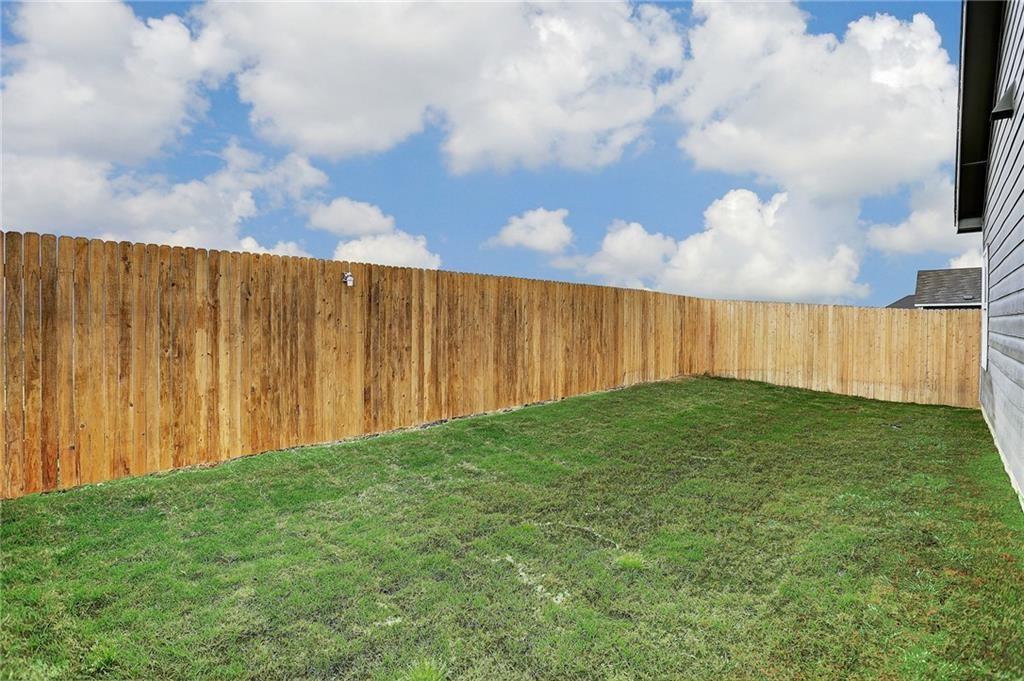 251 Geode Glen Maxwell TX 78656