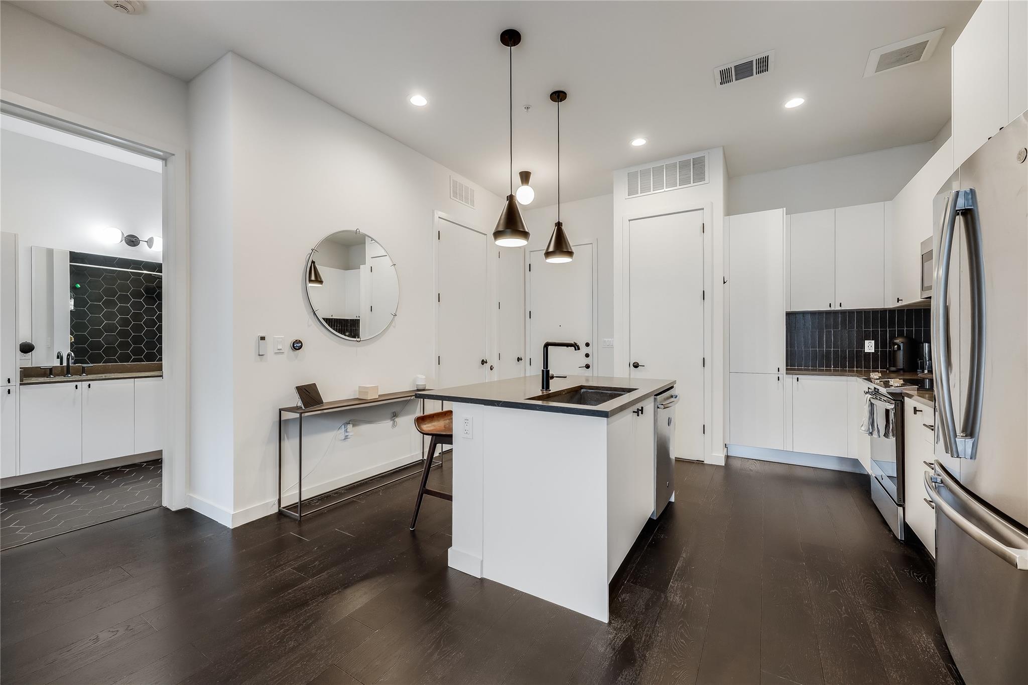 800 Embassy Drive Austin TX 78702
