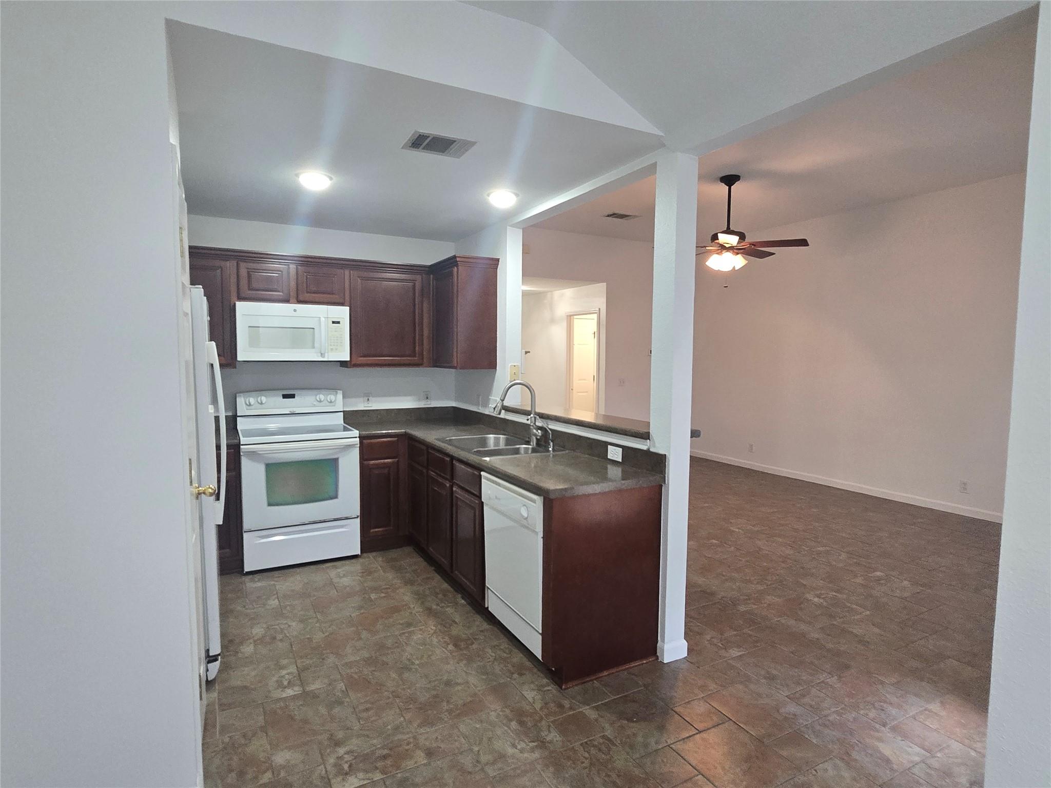 103 Hummingbird Court Cedar Creek TX 78612