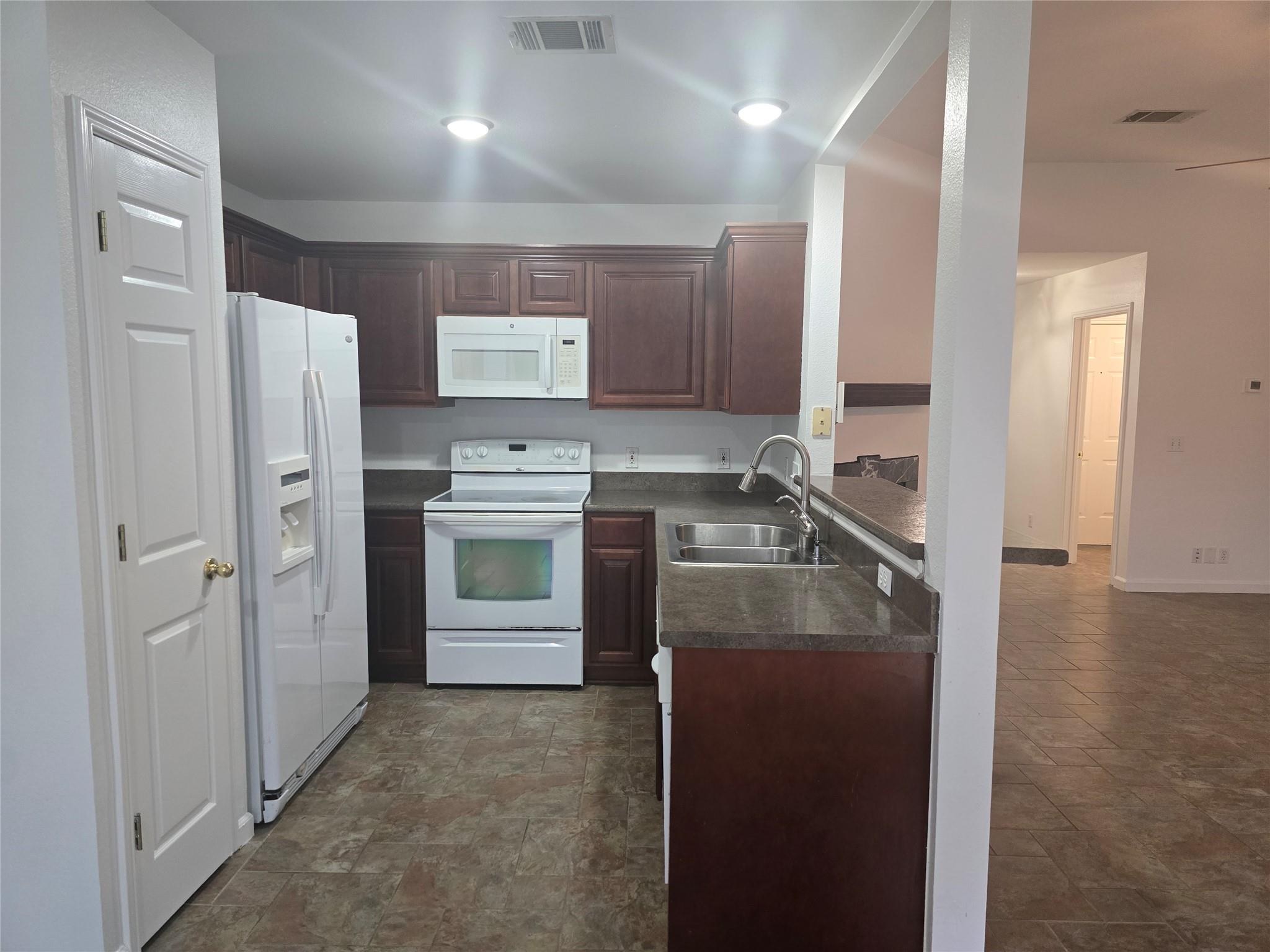 103 Hummingbird Court Cedar Creek TX 78612