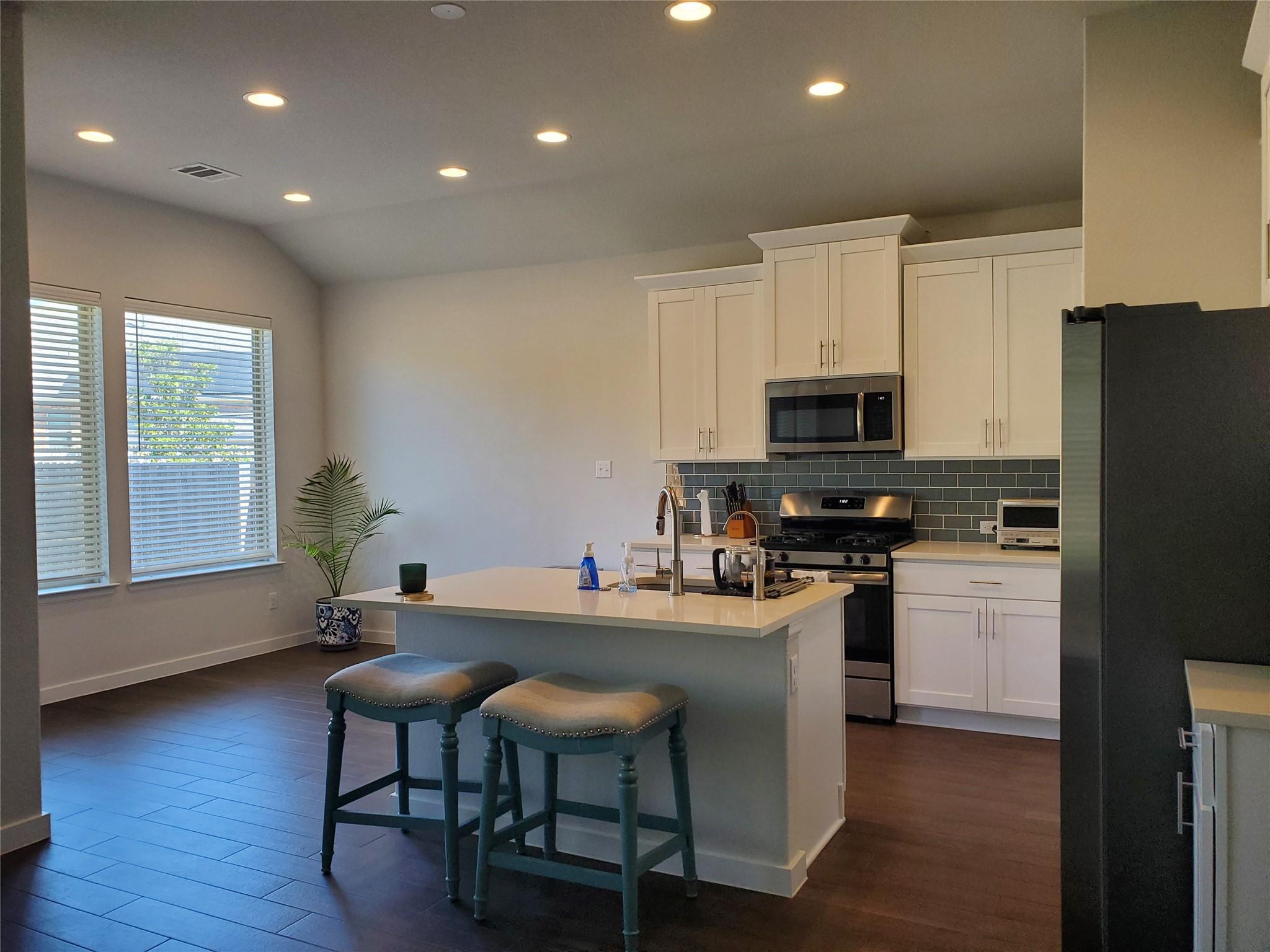 3612 Kyler Glen Cove Round Rock TX 78681