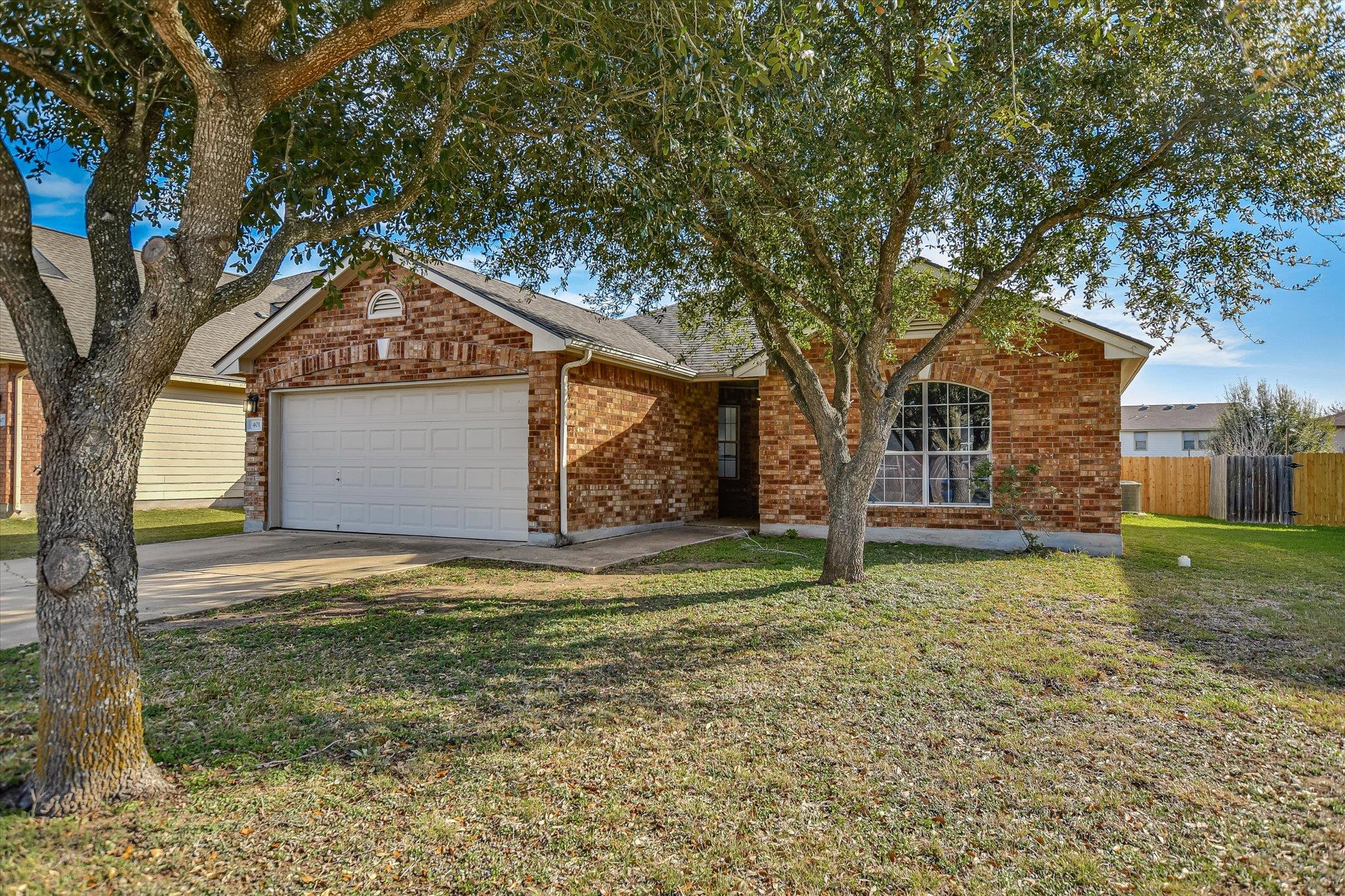 401 Bandara Woods Boulevard Elgin TX 78621