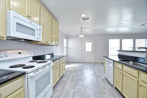 401 Bandara Woods Boulevard Elgin TX 78621