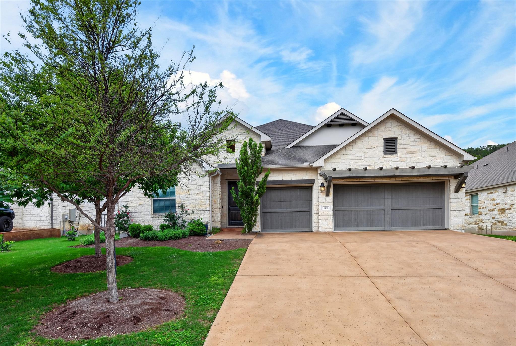 609 Anfield Circle Lakeway TX 78738