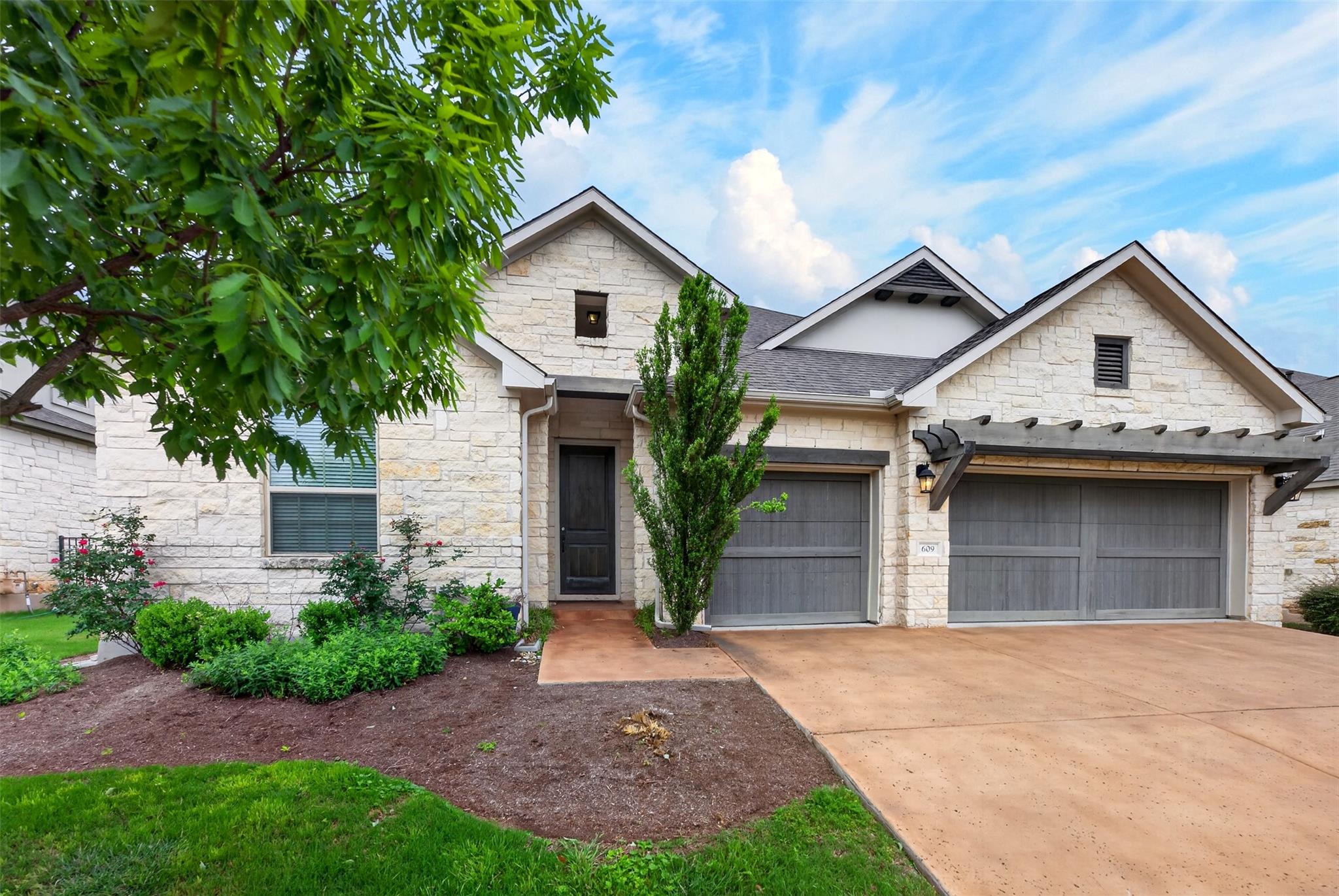 609 Anfield Circle Lakeway TX 78738