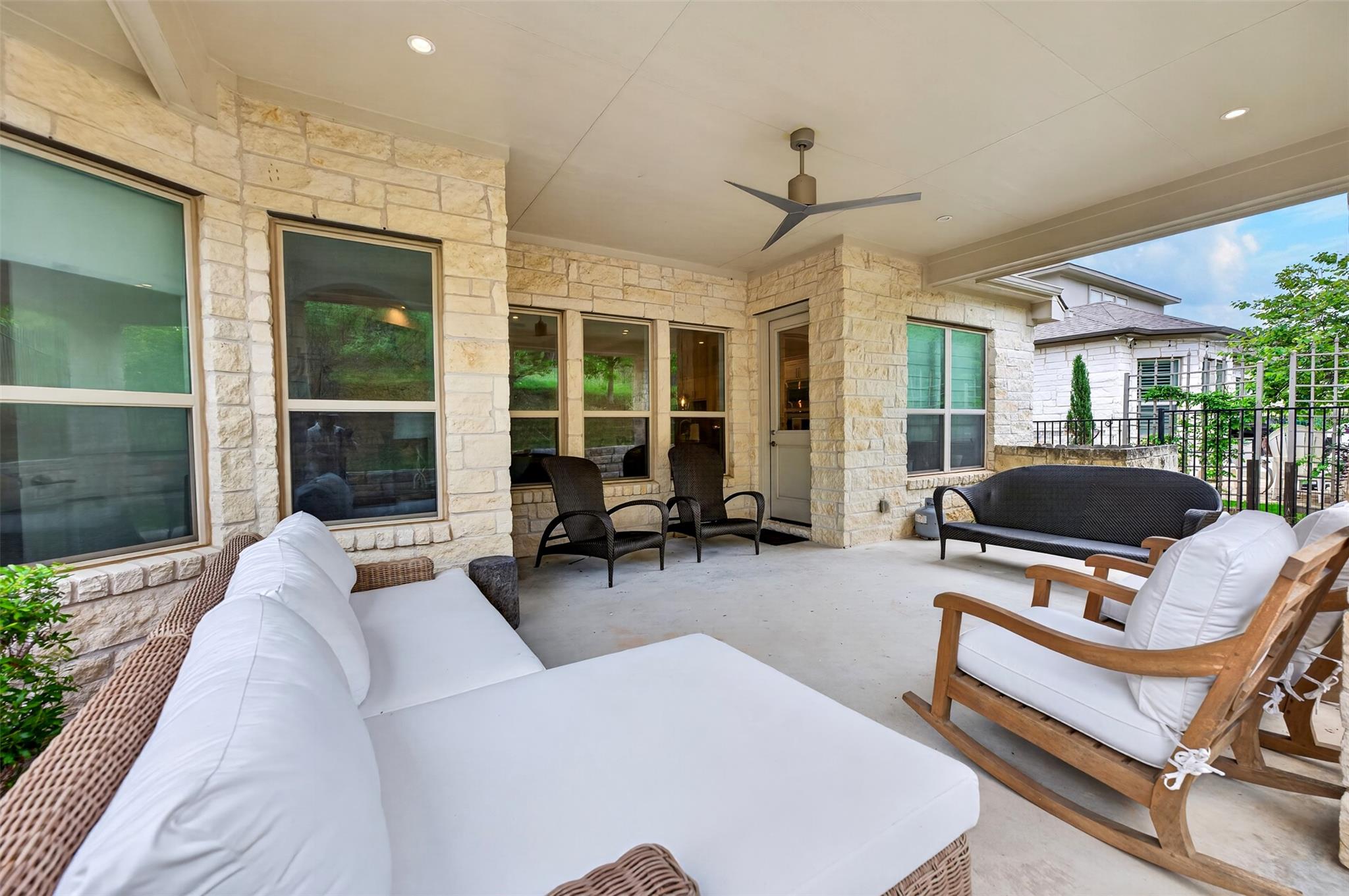 609 Anfield Circle Lakeway TX 78738