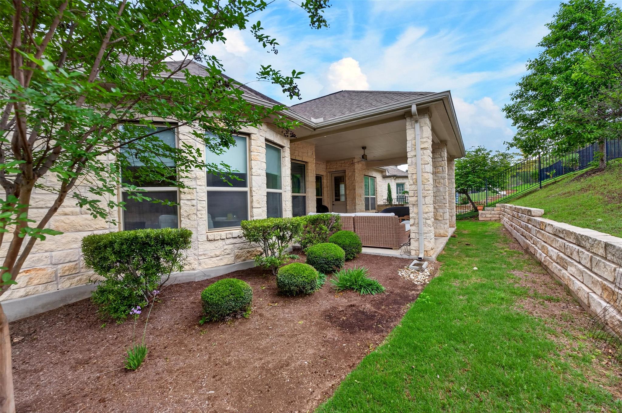 609 Anfield Circle Lakeway TX 78738