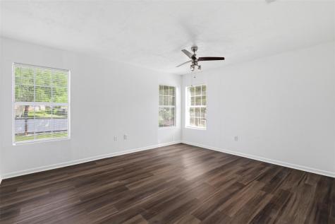 206 Oscar Street Taylor TX 76574