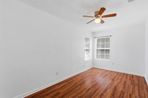 206 Oscar Street Taylor TX 76574