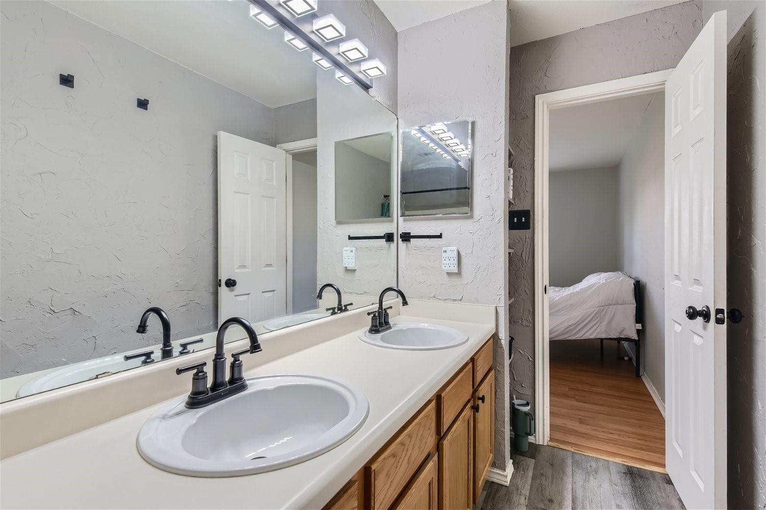 134 Bellair Drive Kyle TX 78640