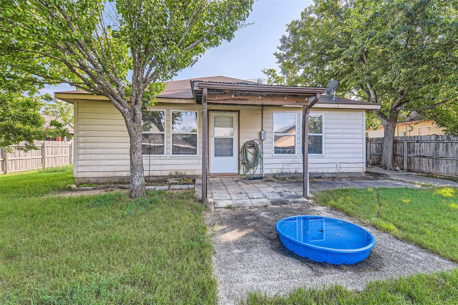 134 Bellair Drive Kyle TX 78640