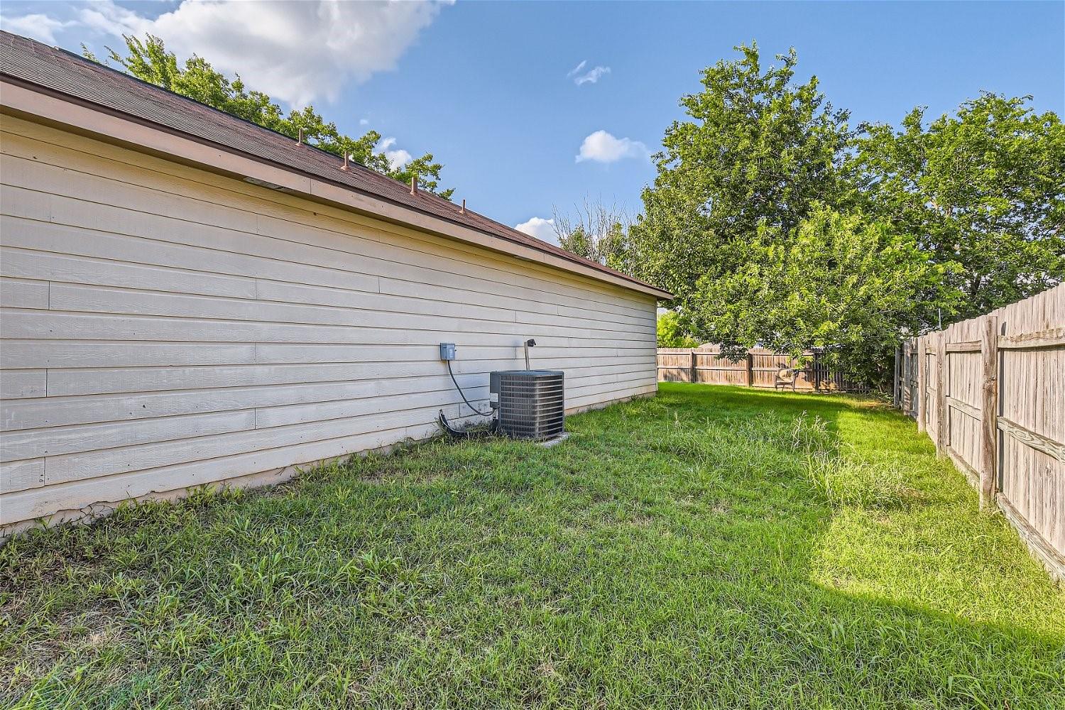 134 Bellair Drive Kyle TX 78640