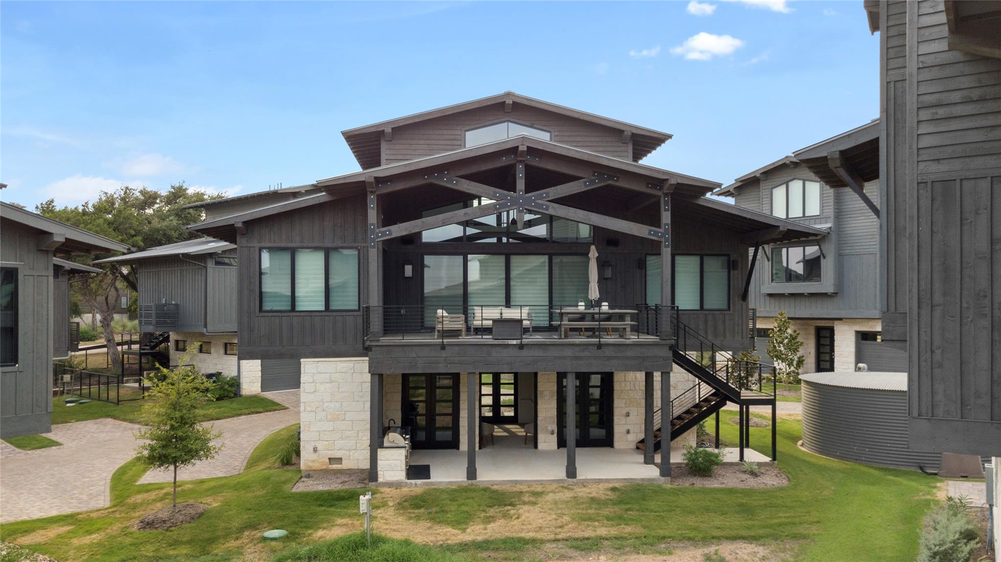 19216 Lost Tree Boulevard Spicewood TX 78669