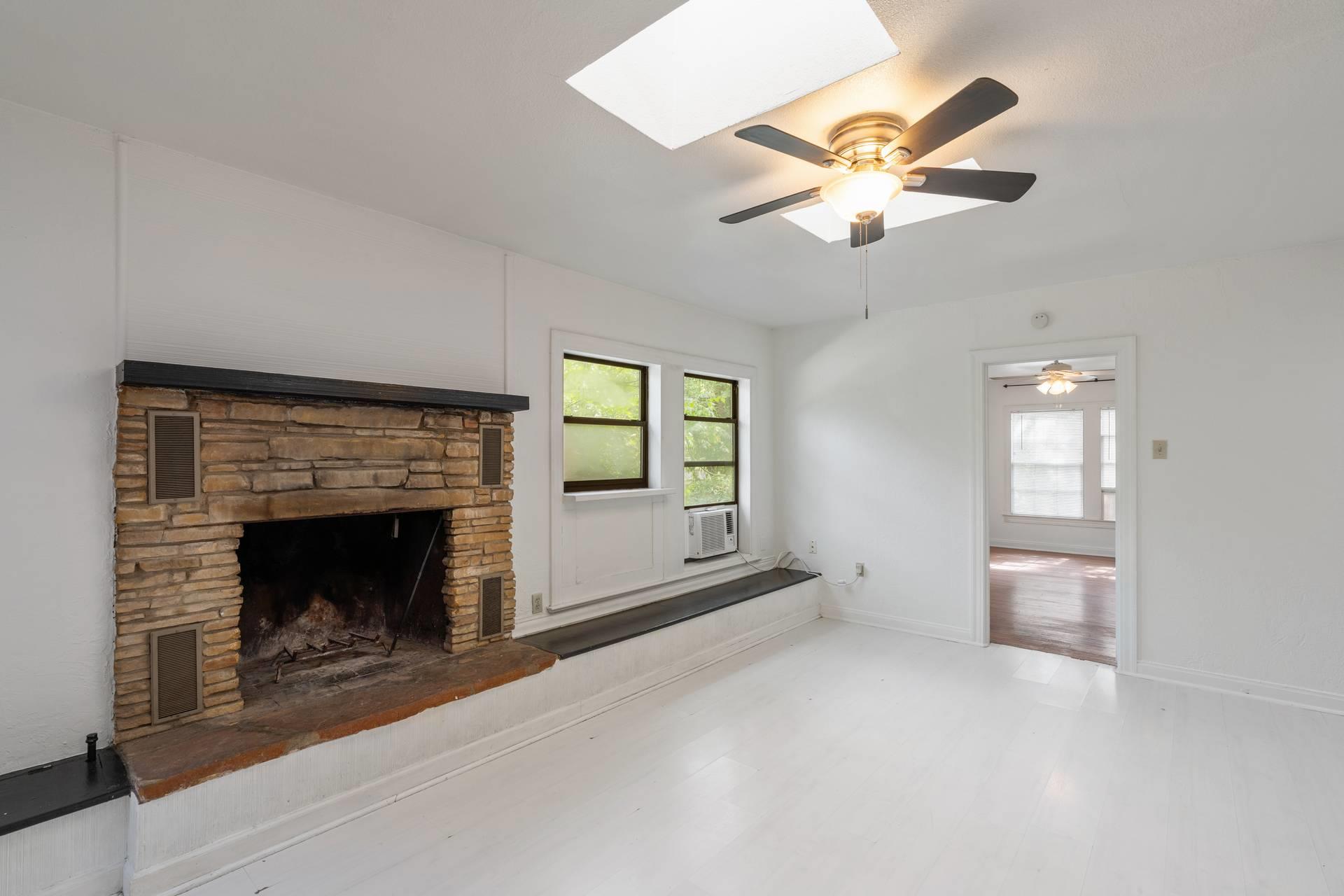 406 E Monroe Street Austin TX 78704