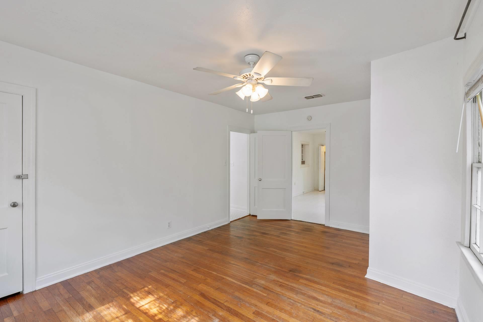 406 E Monroe Street Austin TX 78704