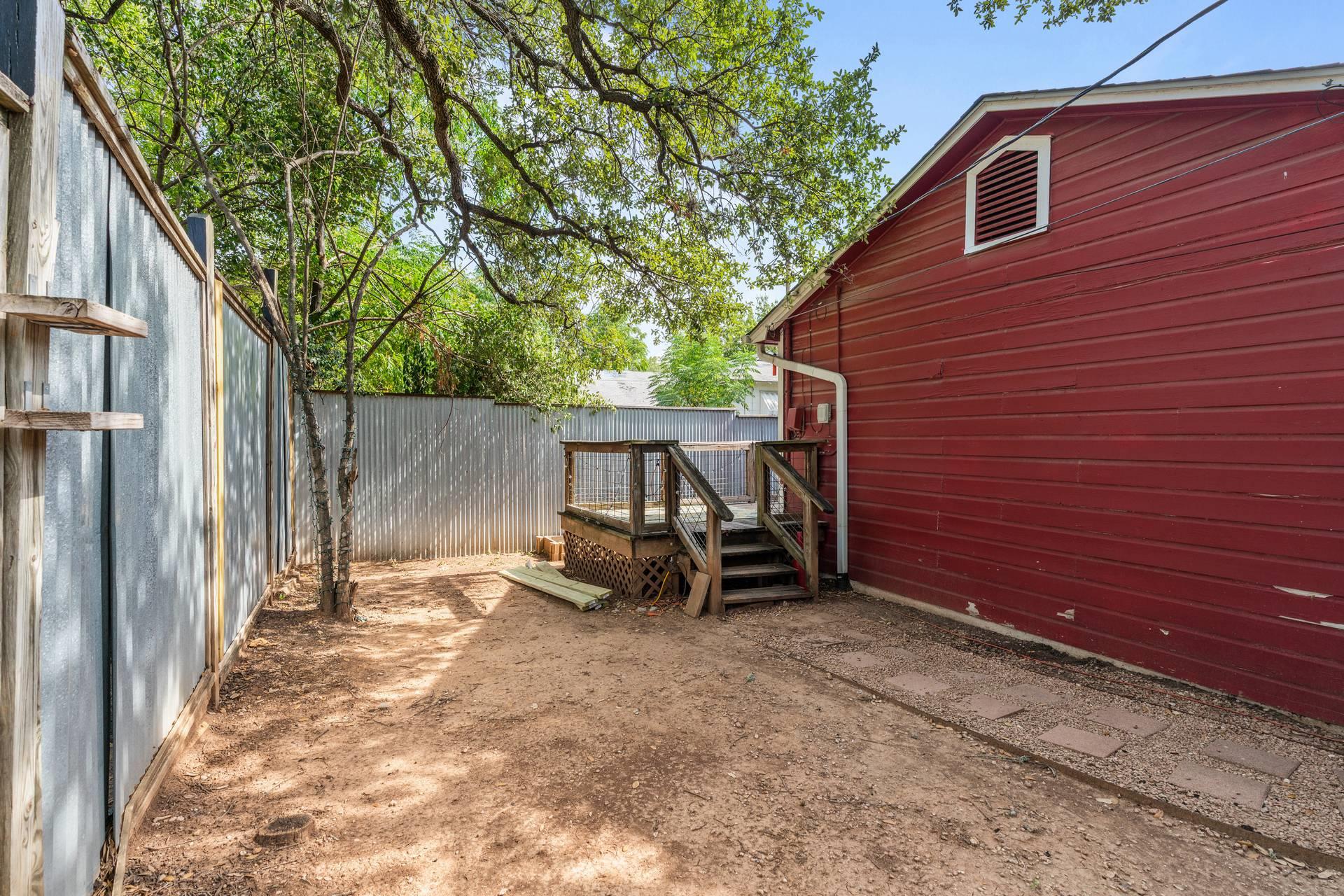 406 E Monroe Street Austin TX 78704