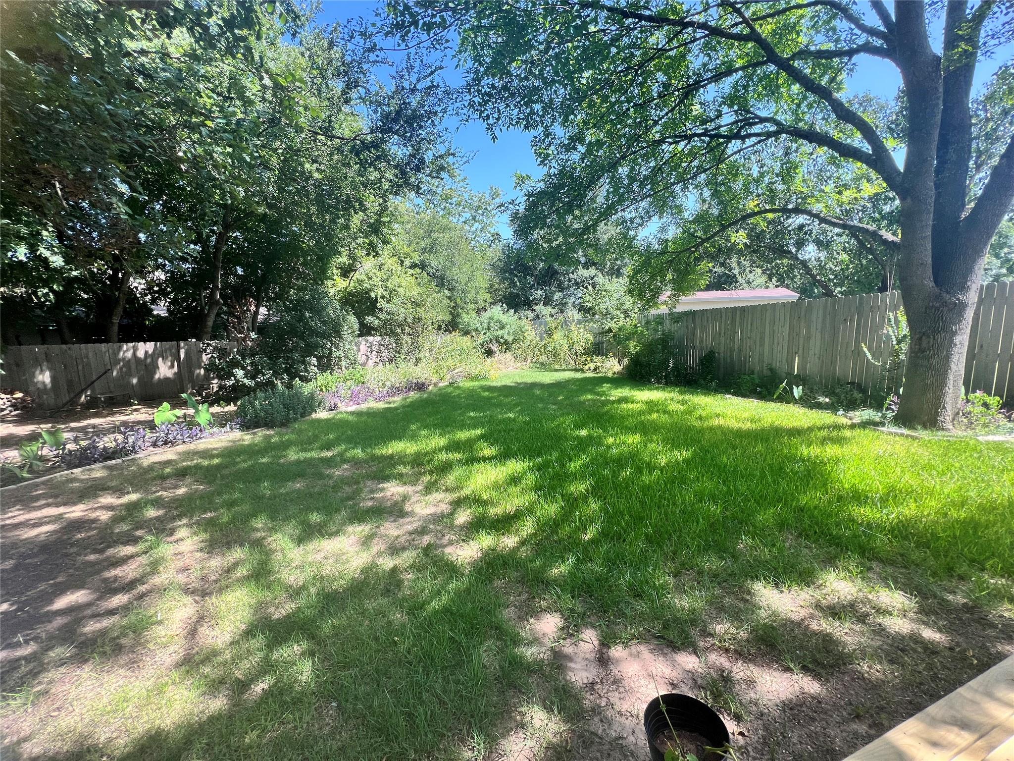5665 Wagon Train Road Austin TX 78749