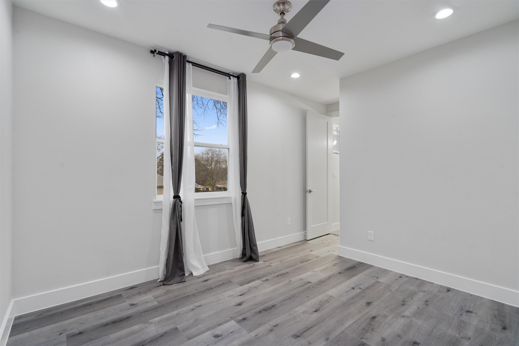 3919 E 16th Street Austin TX 78721